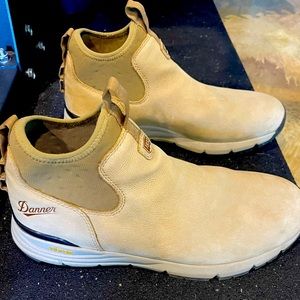 Danner Chelsea 600 Boots